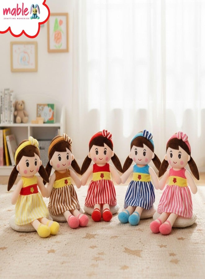 MABLE دمية مابل الناعمة للبنات | دمية طفل قطيفة لطيفة مع ربطة شعر ملونة | دمية محشوة قابلة للعناق هدية للأطفال والفتيات والرضع من عمر 3 إلى 5 سنوات (80 سم، بني) - Image 5